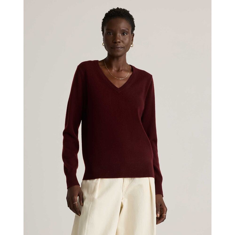 Quince Cashmere Sweater Women's Small‎ Burgundy V-Neck Quiet Luxury Old Money